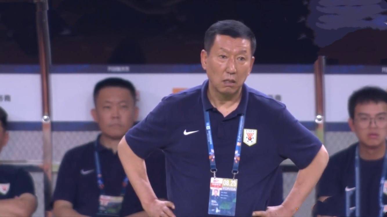 户外强制裸露羞耻调教